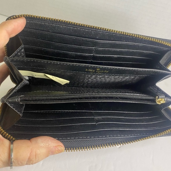 Kate Spade wallet ♠️ - Picture 4 of 4